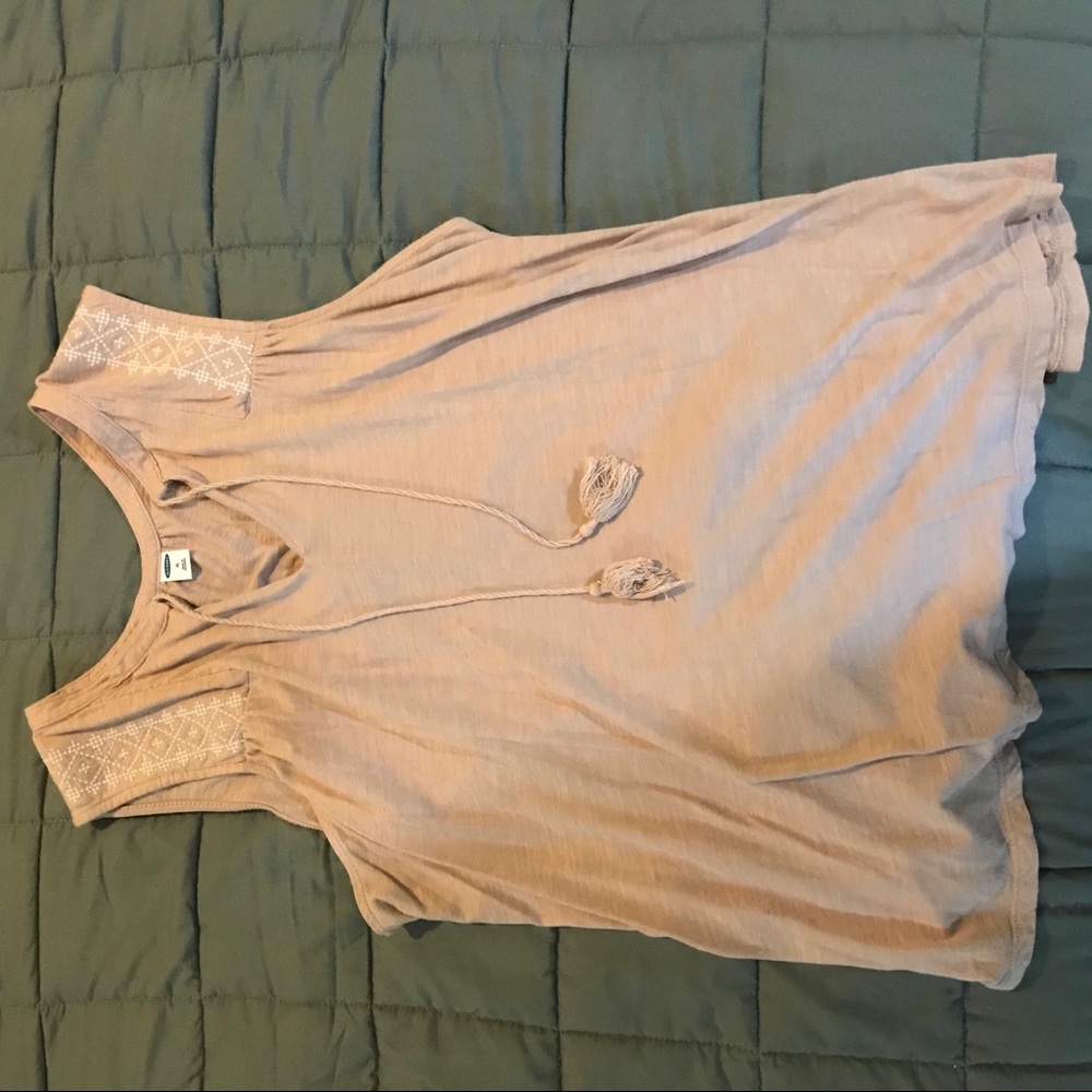Sleeveless blouse